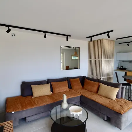 Les Bois Rouges Apartment Carqueiranne