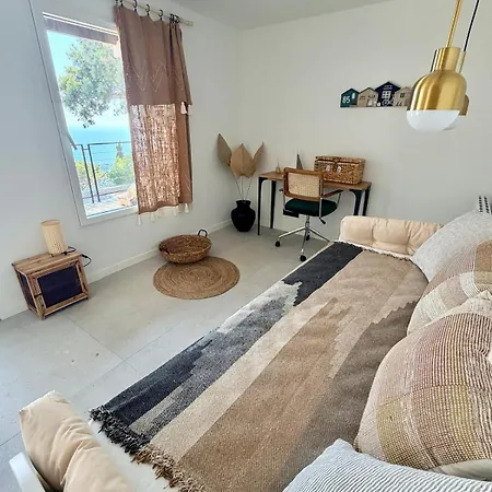 Les Bois Rouges Apartment Carqueiranne