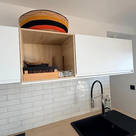 Les Bois Rouges Apartment *